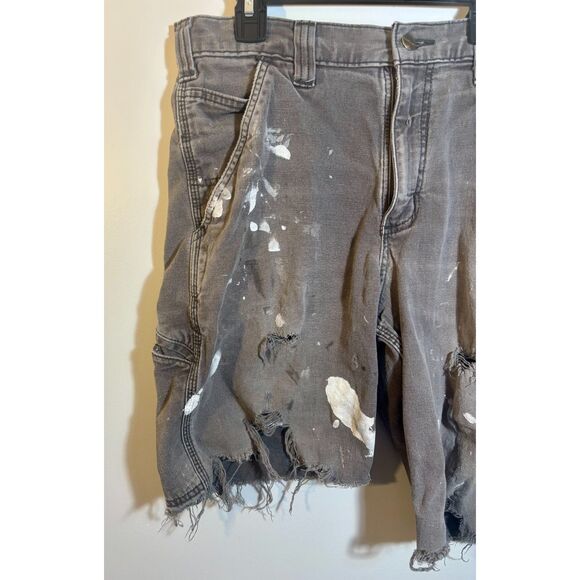 Carhartt Relaxed Fit Canvas Work Shorts 31×32 with Paint Splatter & Distressed - Picture 4 of 5